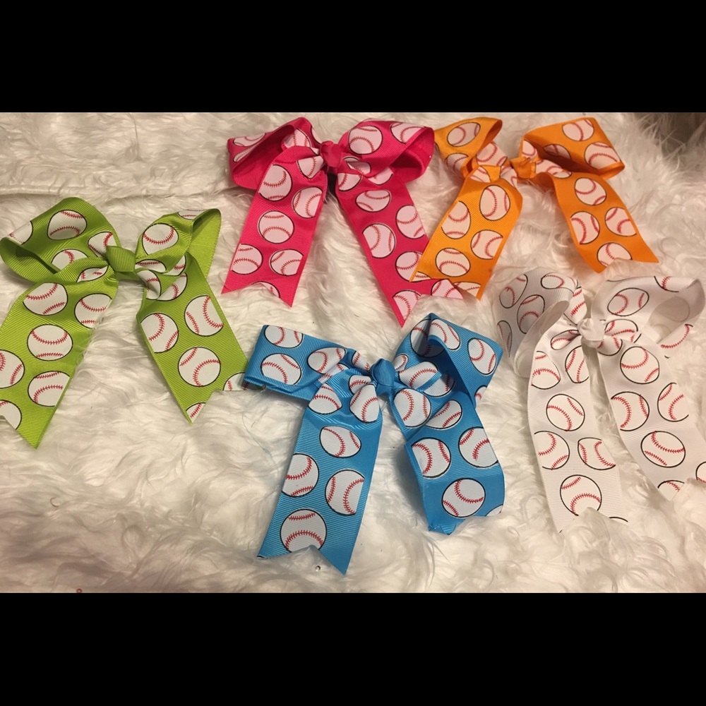 Cheer bows